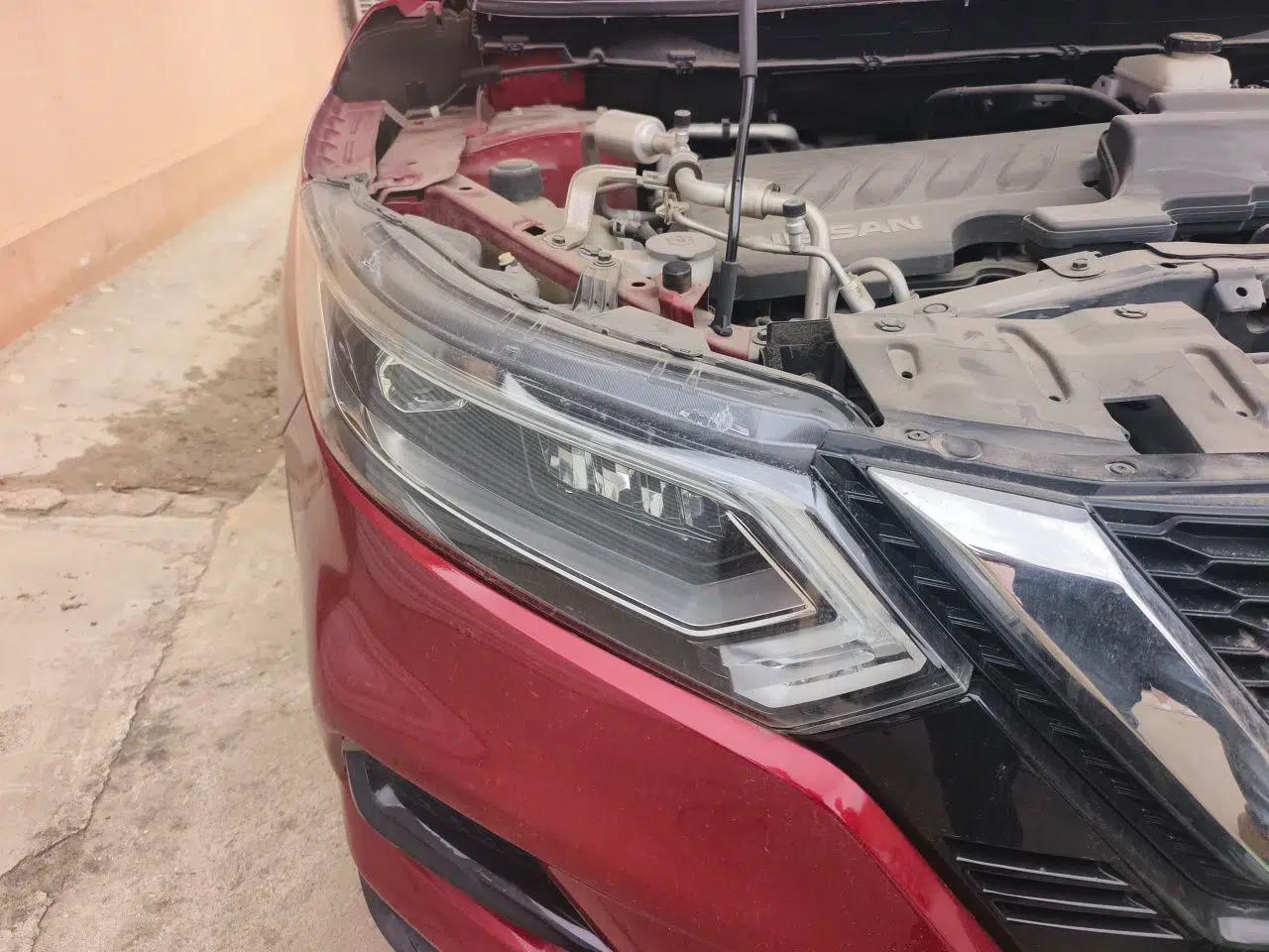Nissan Qashqai 2019 2.0L CVT Luxury Edition — миниатюра 7
