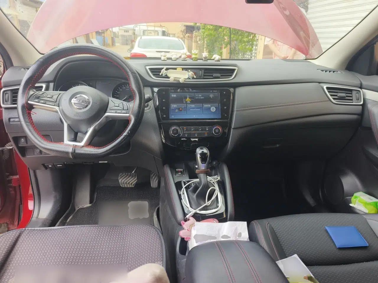 Nissan Qashqai 2019 2.0L CVT Luxury Edition — миниатюра 9
