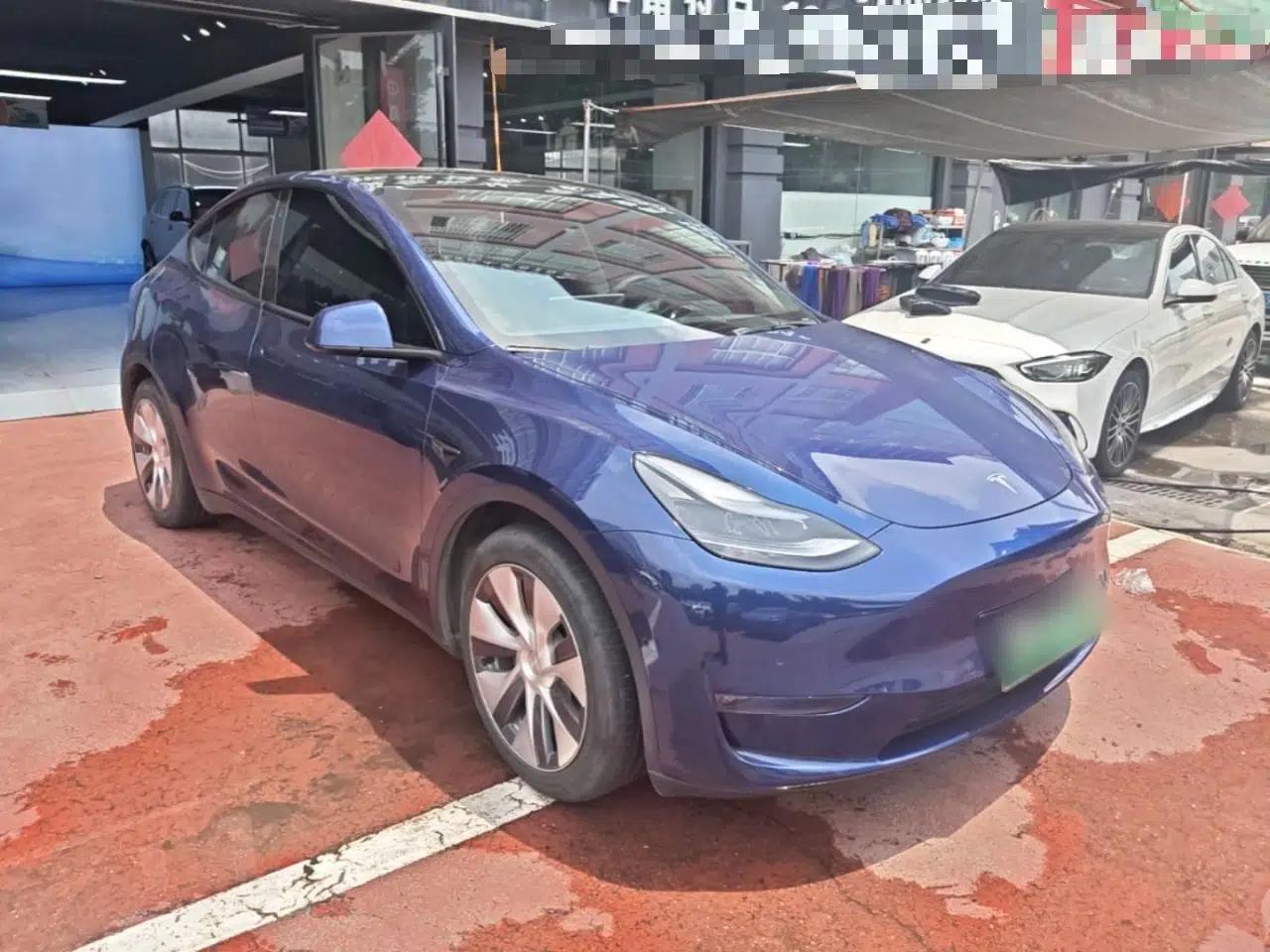 Tesla Model Y 2021 Standard Range Rear-Wheel Drive Version — миниатюра 3