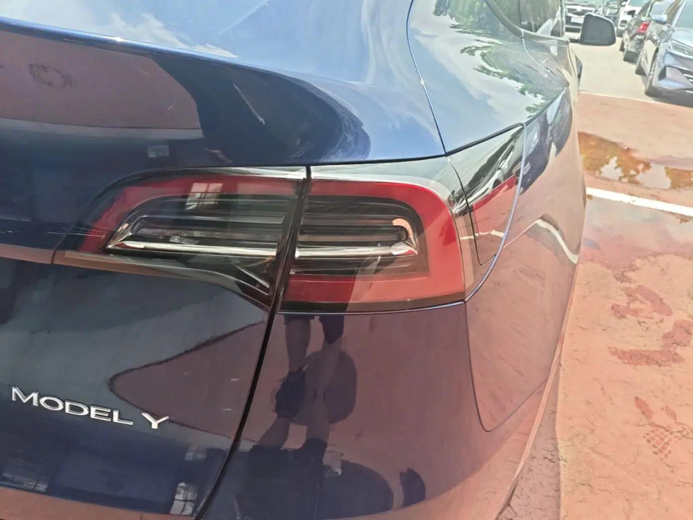 Tesla Model Y 2021 Standard Range Rear-Wheel Drive Version — миниатюра 9