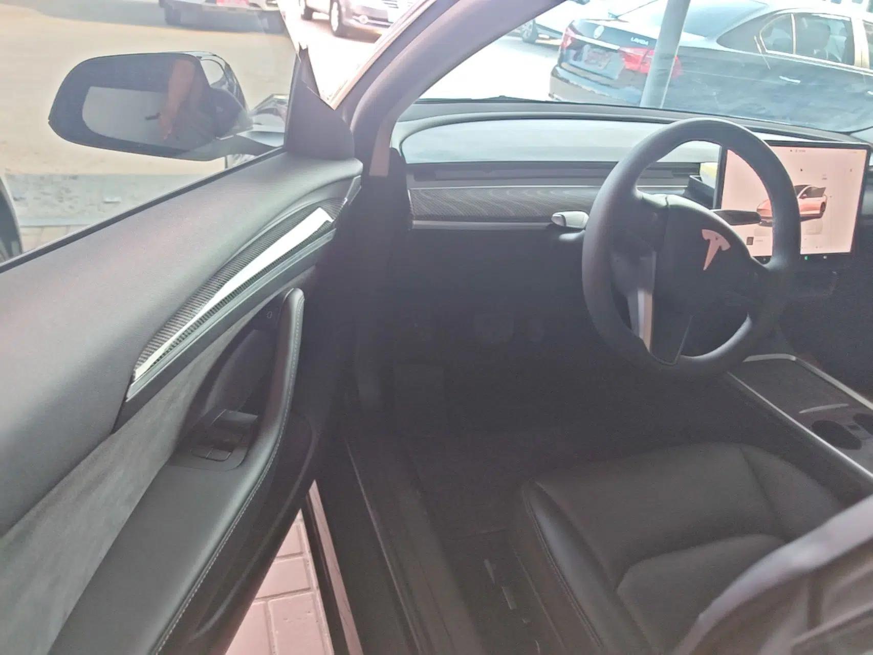 Tesla Model 3 2022 Rear-Wheel-Drive Version — миниатюра 23