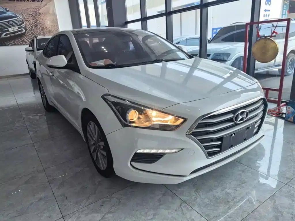 Hyundai Mistra 2017 1.8L Automatic Intelligent GLS (National V Emission Standard) — миниатюра 4
