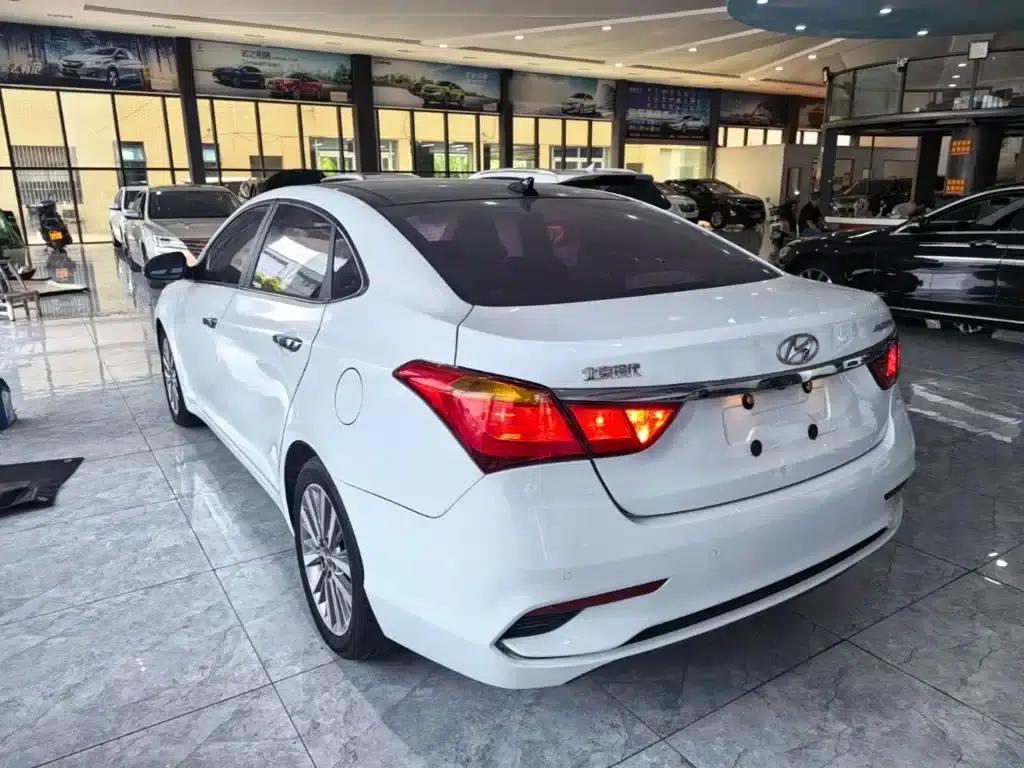 Hyundai Mistra 2017 1.8L Automatic Intelligent GLS (National V Emission Standard) — миниатюра 5