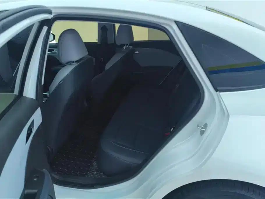 Chevrolet Cruze 2023 1.5L Dual-Clutch Enjoy Edition — миниатюра 11