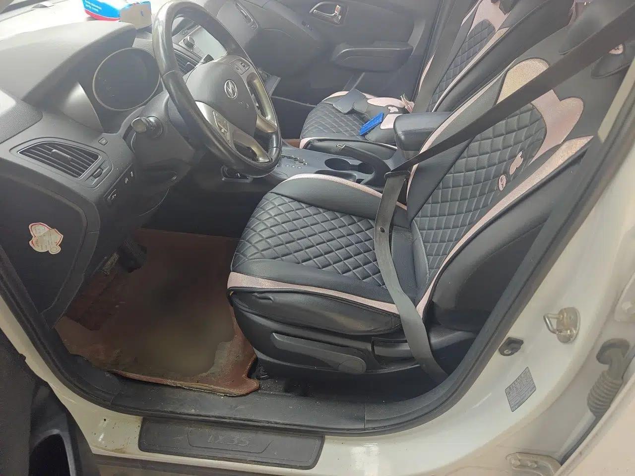 Hyundai ix35 2015 2.0L Automatic 2WD Smart Type China IV — миниатюра 15