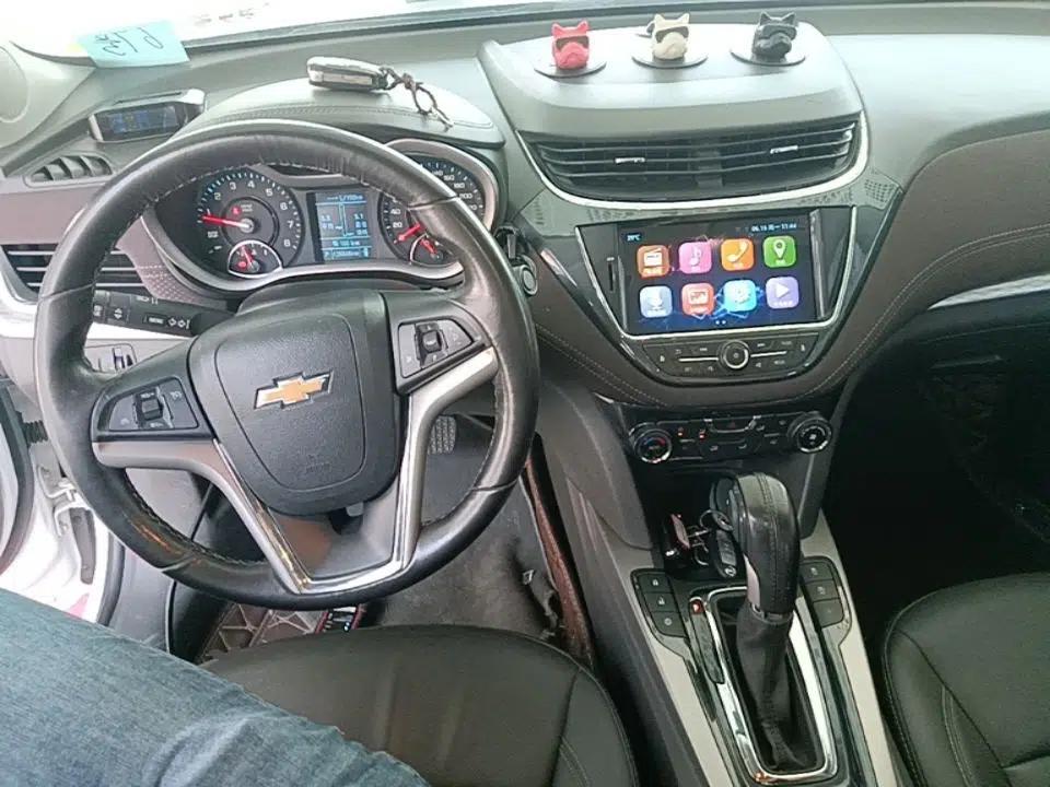 Chevrolet Malibu 2017 1.5T Automatic Luxury Edition — миниатюра 12