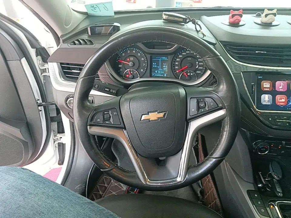 Chevrolet Malibu 2017 1.5T Automatic Luxury Edition — миниатюра 13