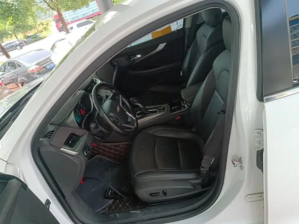 Chevrolet Malibu 2017 1.5T Automatic Luxury Edition — миниатюра 17