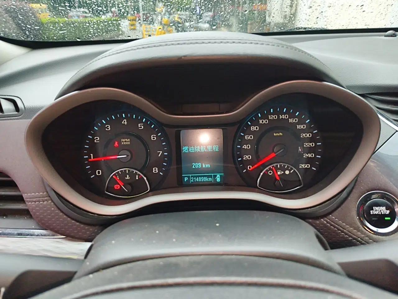 Chevrolet Malibu 2016 2.0L Automatic Luxury Edition — миниатюра 11