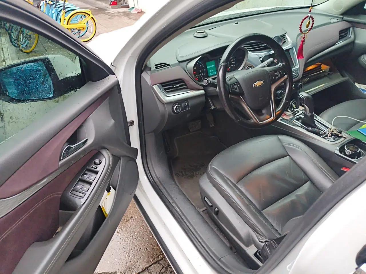 Chevrolet Malibu 2016 2.0L Automatic Luxury Edition — миниатюра 16