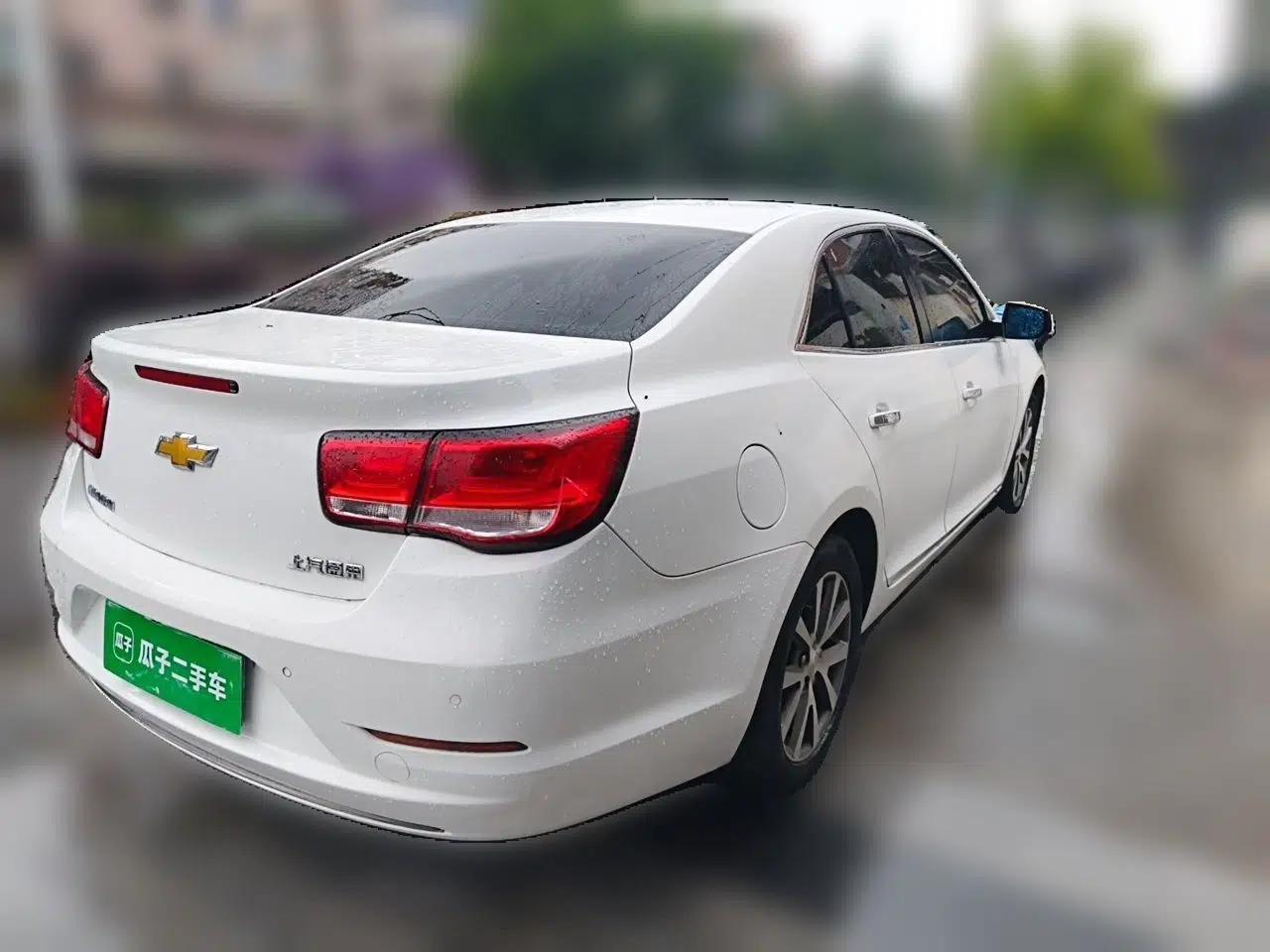 Chevrolet Malibu 2016 2.0L Automatic Luxury Edition — миниатюра 6