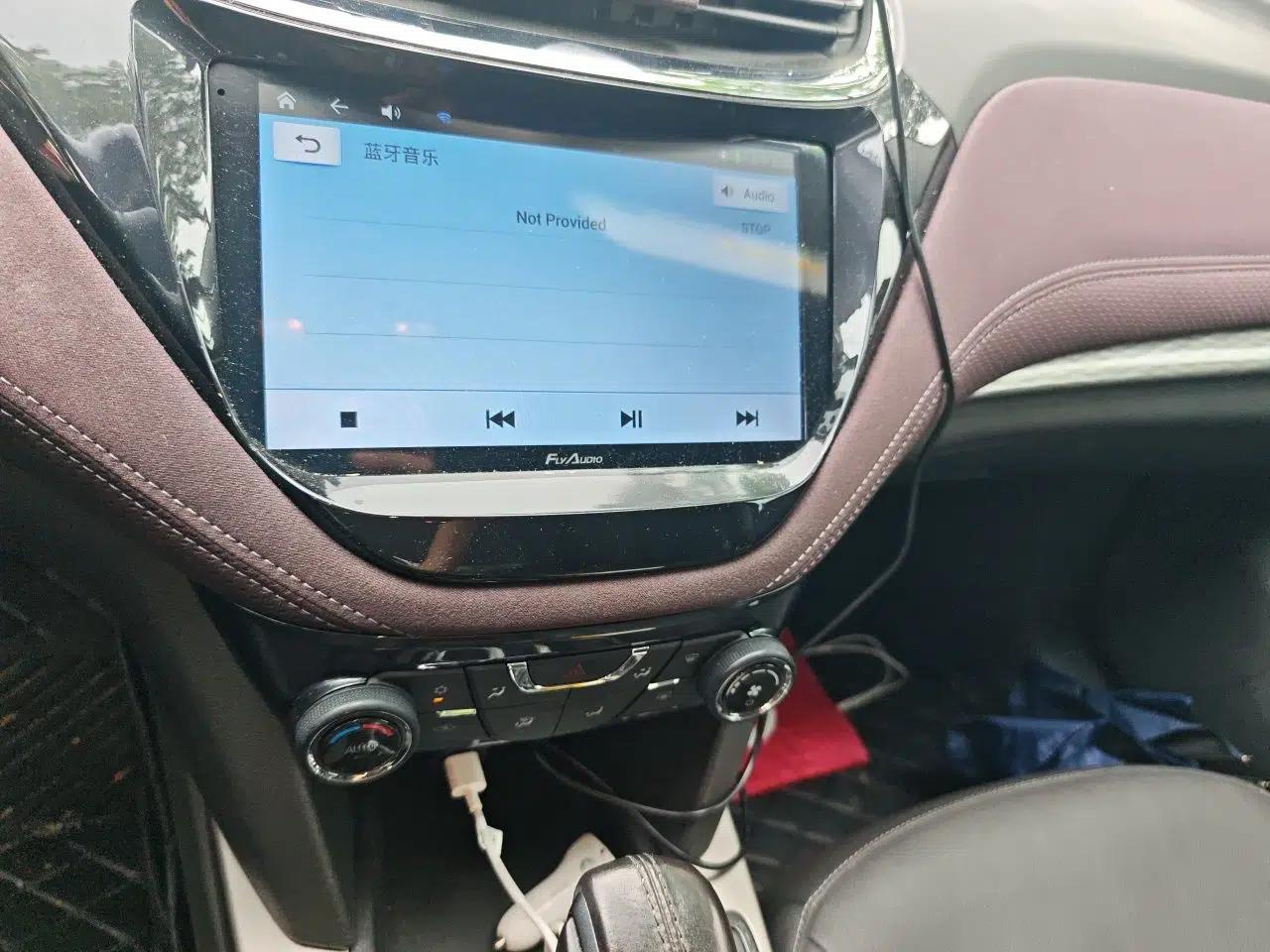 Chevrolet Malibu 2018 530T Automatic Fashion Edition — миниатюра 13