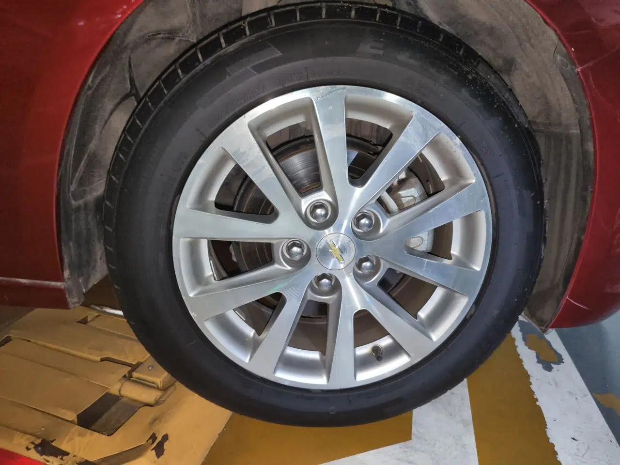 Chevrolet Malibu 2014 2.0L Automatic Luxury Edition — миниатюра 8