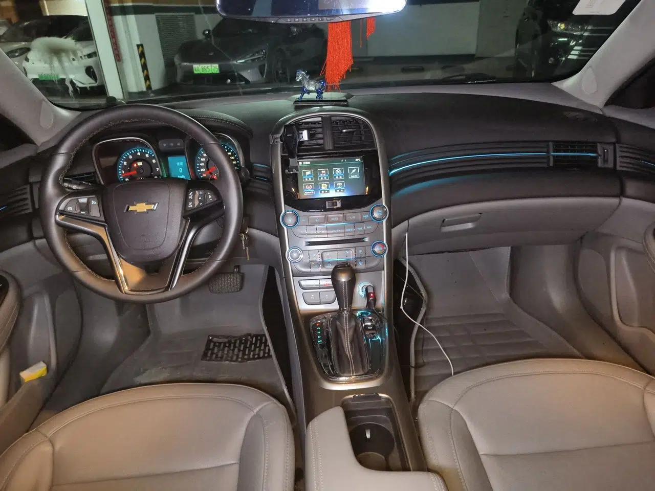 Chevrolet Malibu 2014 2.0L Automatic Luxury Edition — миниатюра 9