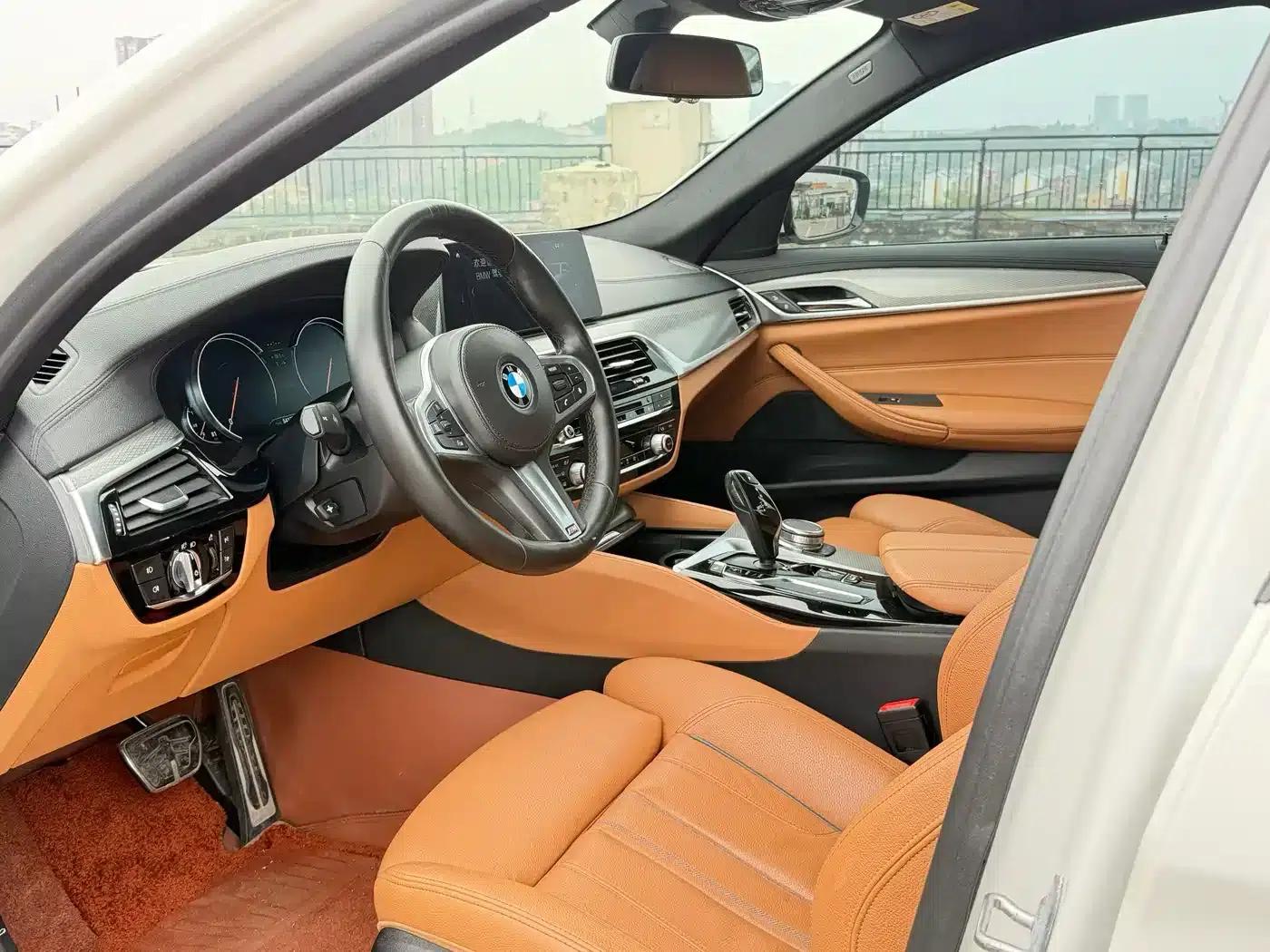 2018 BMW 5 Series Imported Model 525i M Sport Package — миниатюра 5