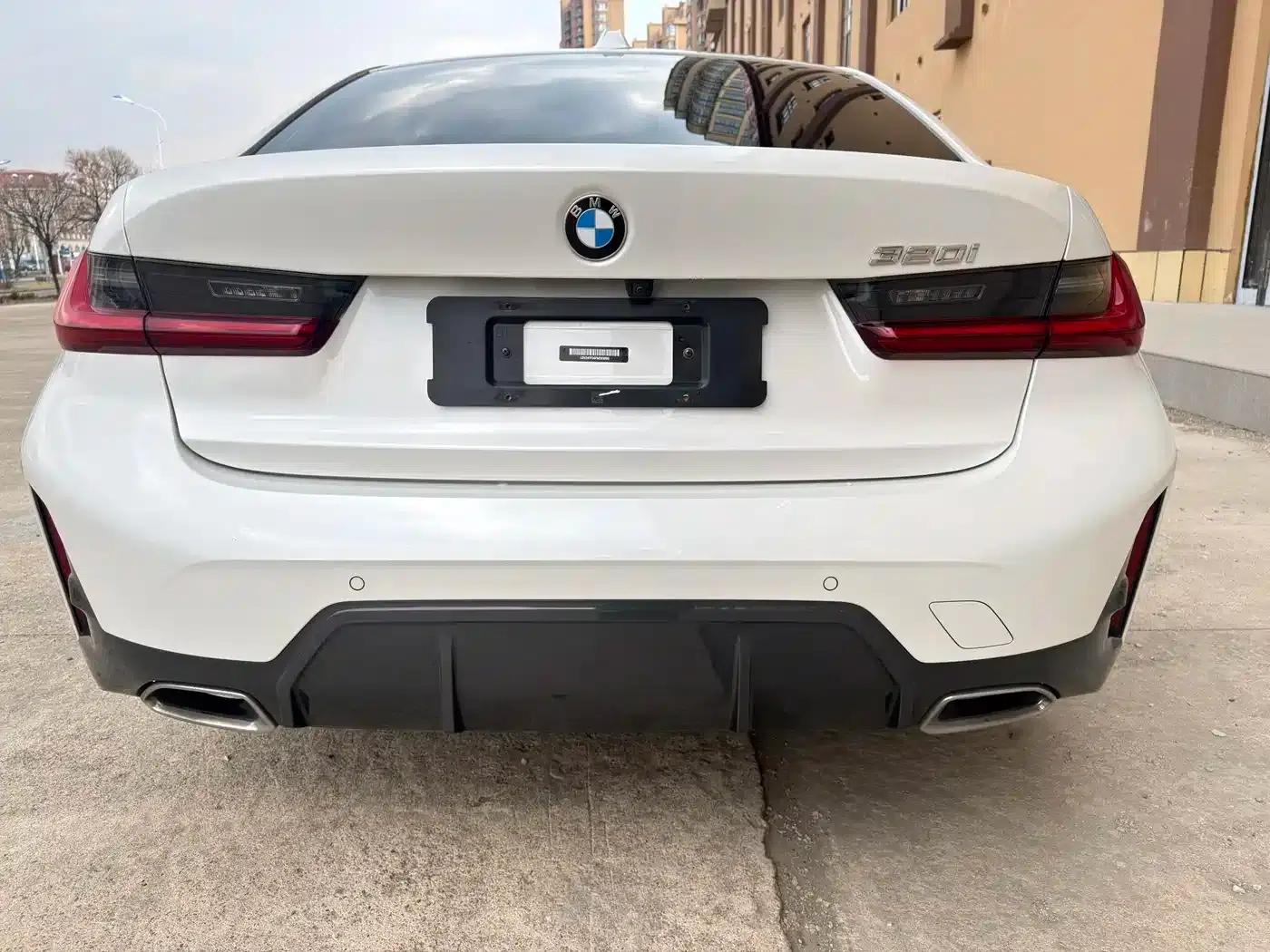 2023 BMW 3 Series 320i M Sport Package — миниатюра 5