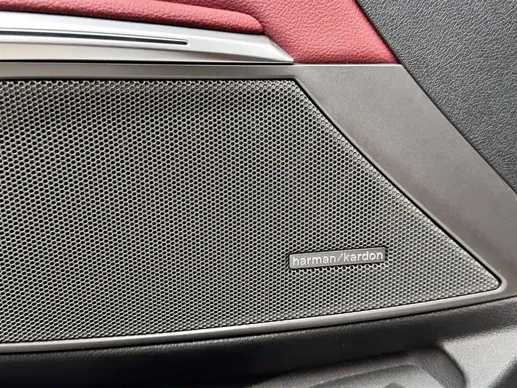 2025 BMW 3 Series 330Li M Sport Shadow Edition — миниатюра 15