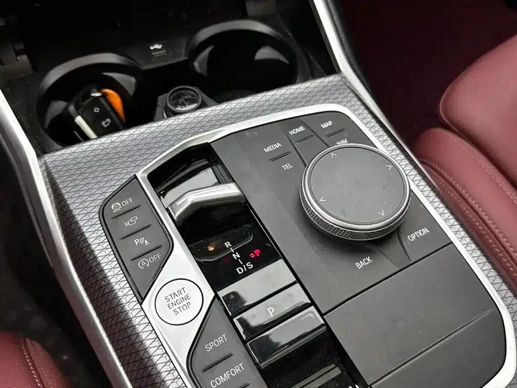 2025 BMW 3 Series 330Li M Sport Shadow Edition — миниатюра 16