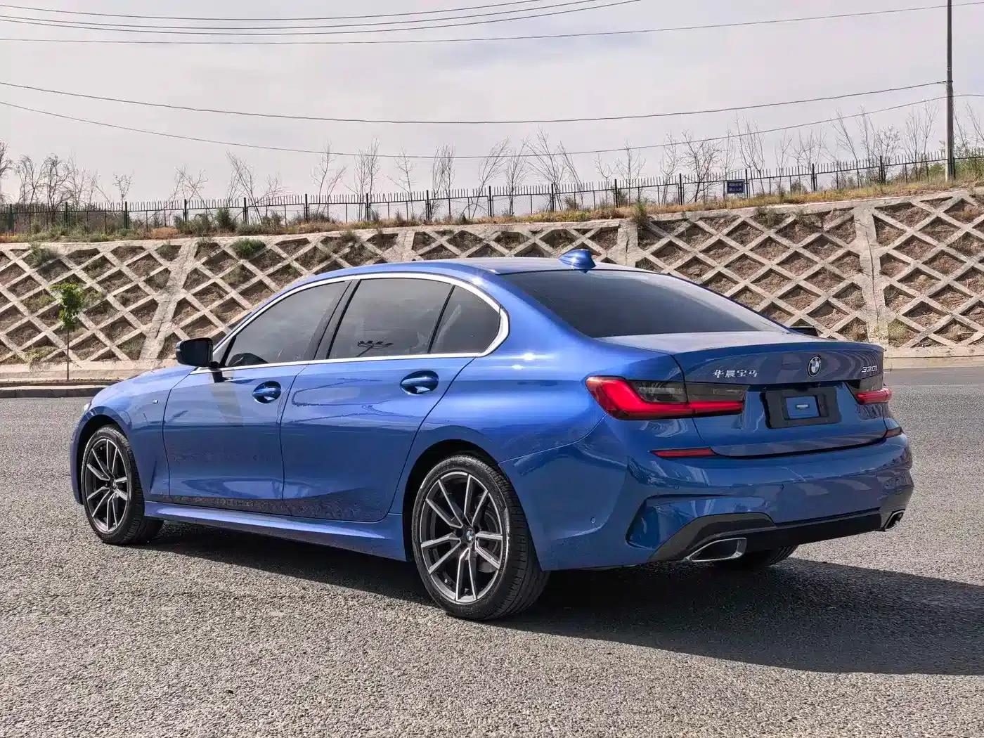 2021 BMW 3 Series 325Li M Sport Package — миниатюра 3