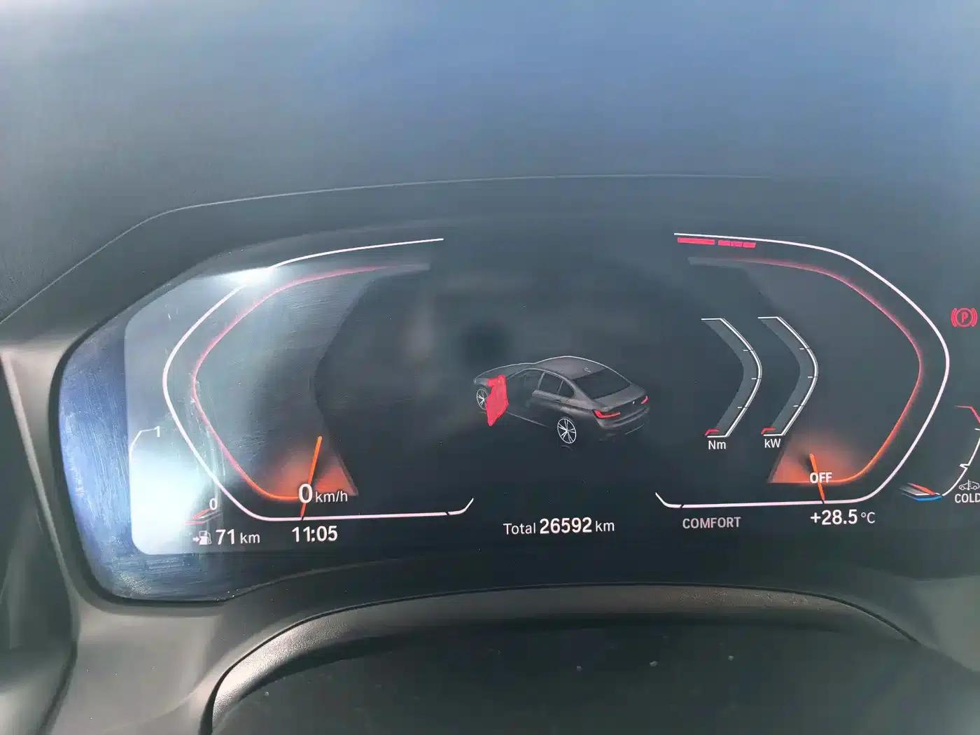2021 BMW 3 Series 325Li M Sport Package — миниатюра 7