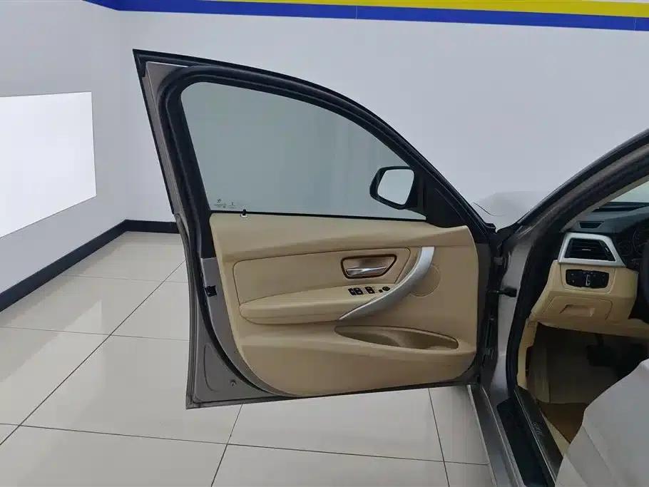 BMW 3 Series 2015 320i Super Enjoyment Edition Fashion Model — миниатюра 7