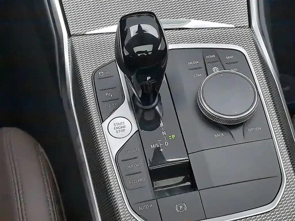 2022 BMW 3 Series 325Li M Sport Shadow Edition — миниатюра 13