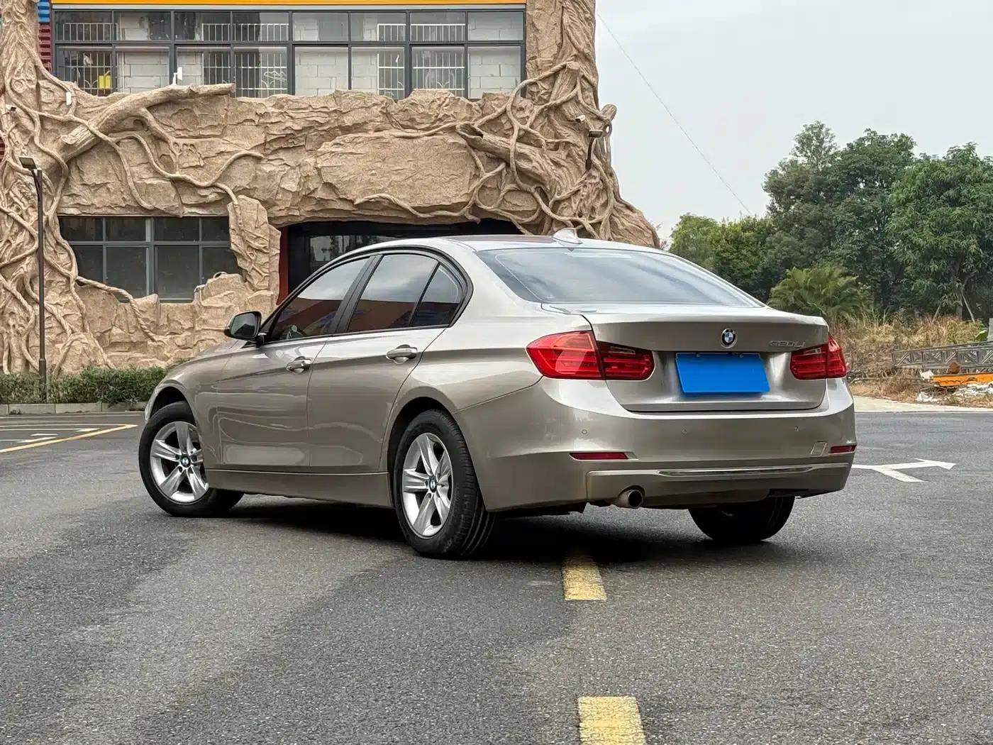BMW 3 Series 2015 320i Super Enjoyment Edition Fashion Model — миниатюра 2