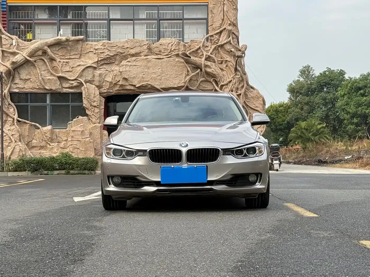 BMW 3 Series 2015 320i Super Enjoyment Edition Fashion Model — миниатюра 5