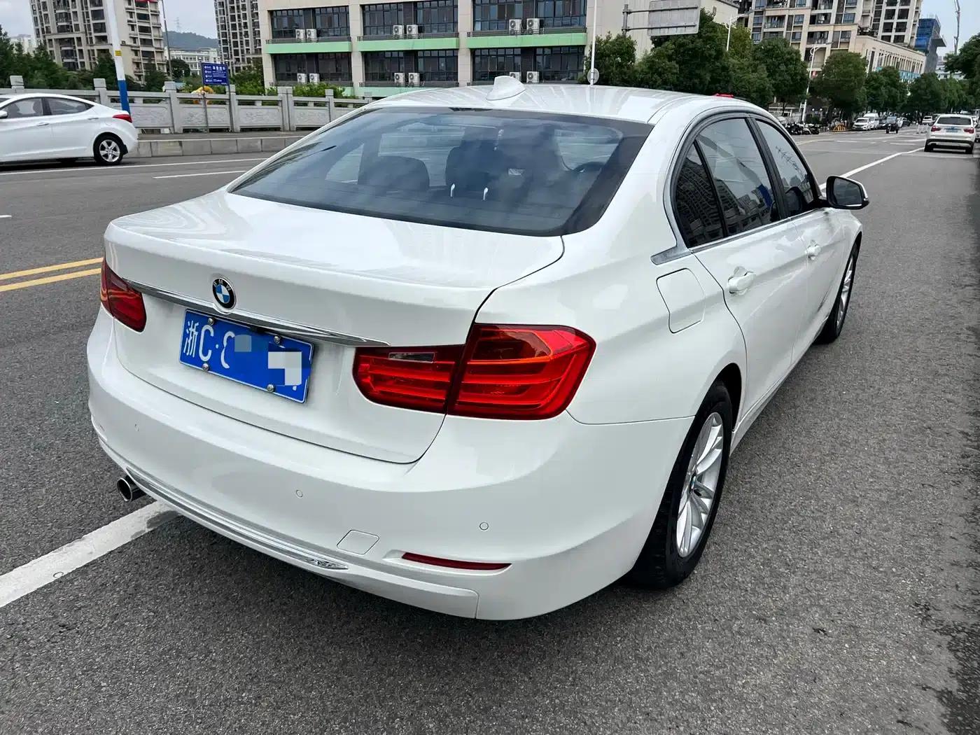 BMW 3 Series 2013 320Li Fashion Edition — миниатюра 3