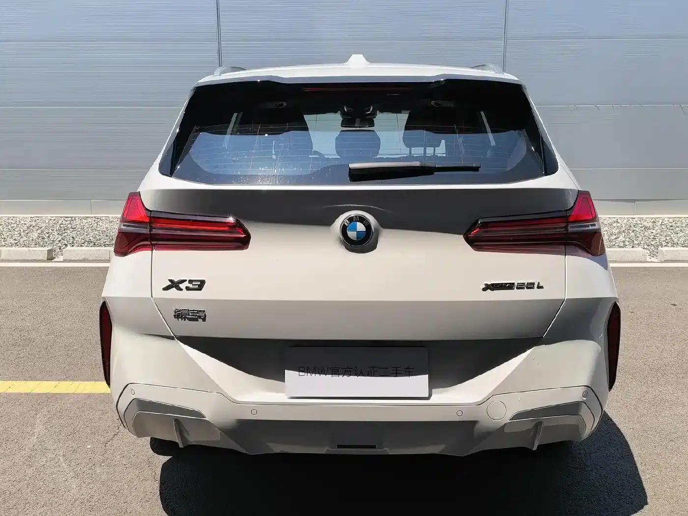 BMW X3 2025 xDrive25L Luxury Package — миниатюра 3