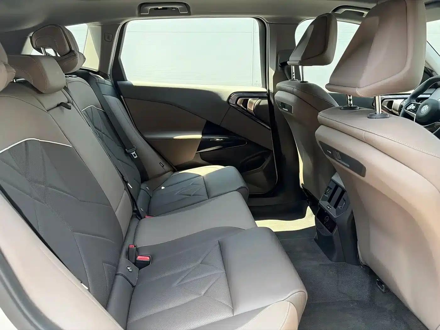 BMW X3 2025 xDrive25L Luxury Package — миниатюра 14