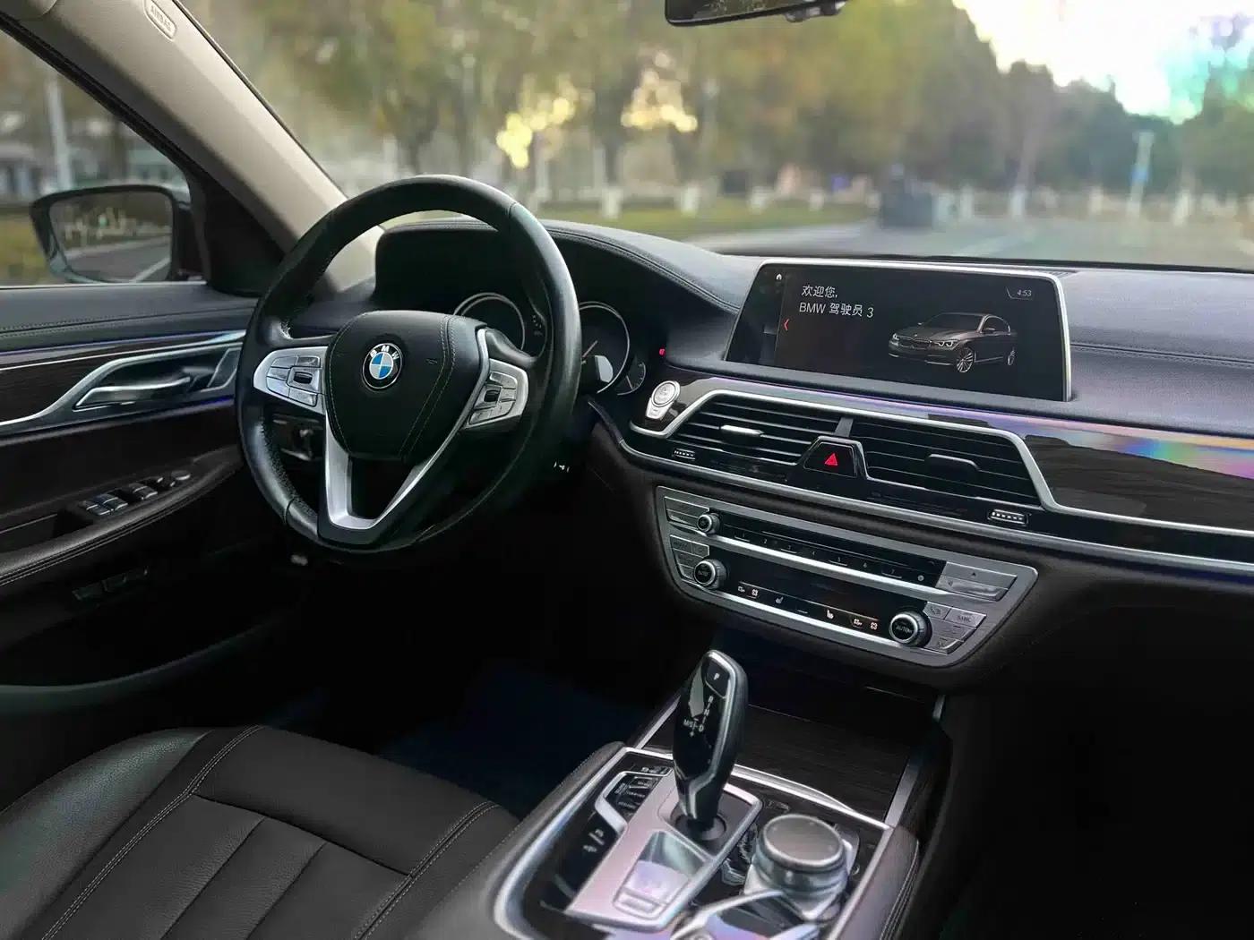 2016 BMW 7 Series 730Li Leading Edition — миниатюра 13