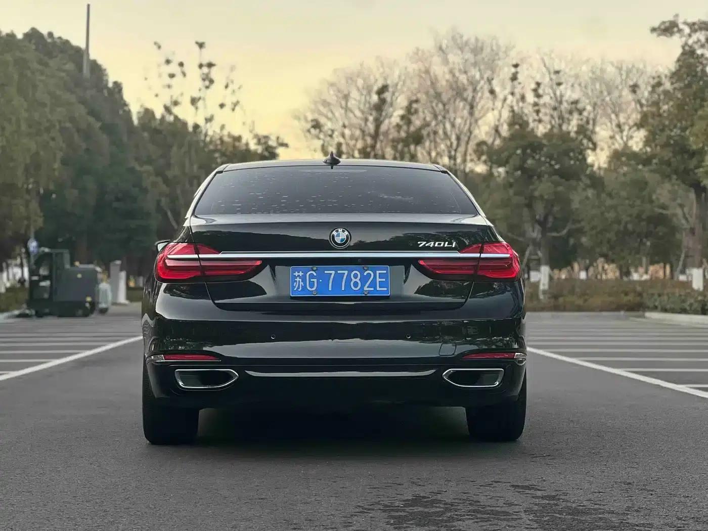 2016 BMW 7 Series 730Li Leading Edition — миниатюра 8