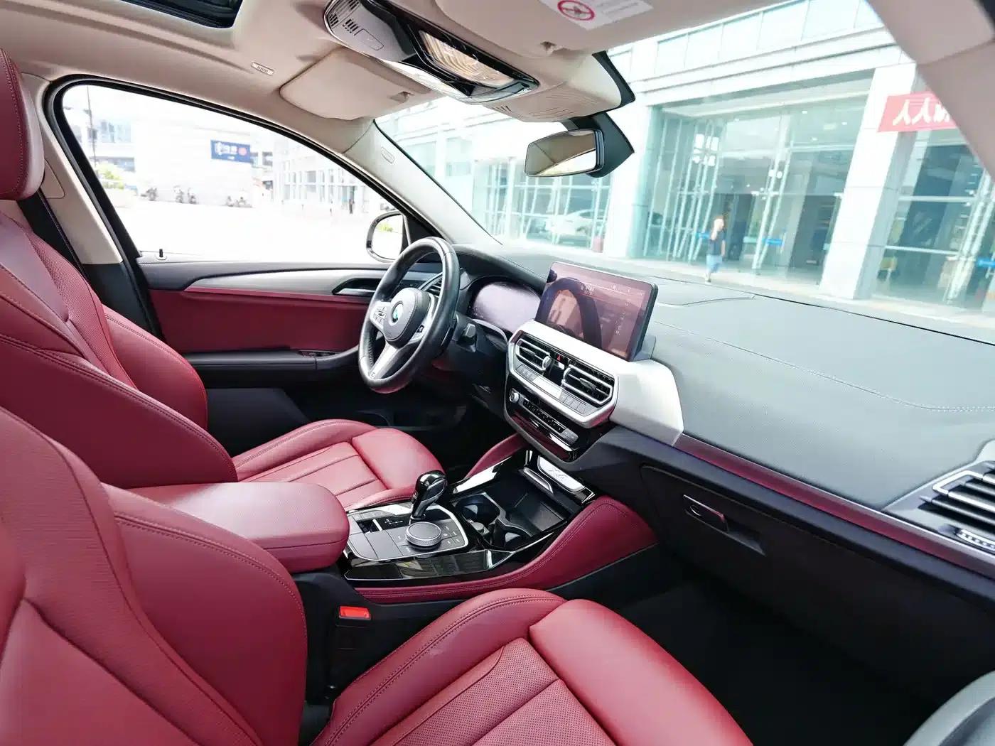 2022 BMW X4 xDrive 30i M Sport Package — миниатюра 13