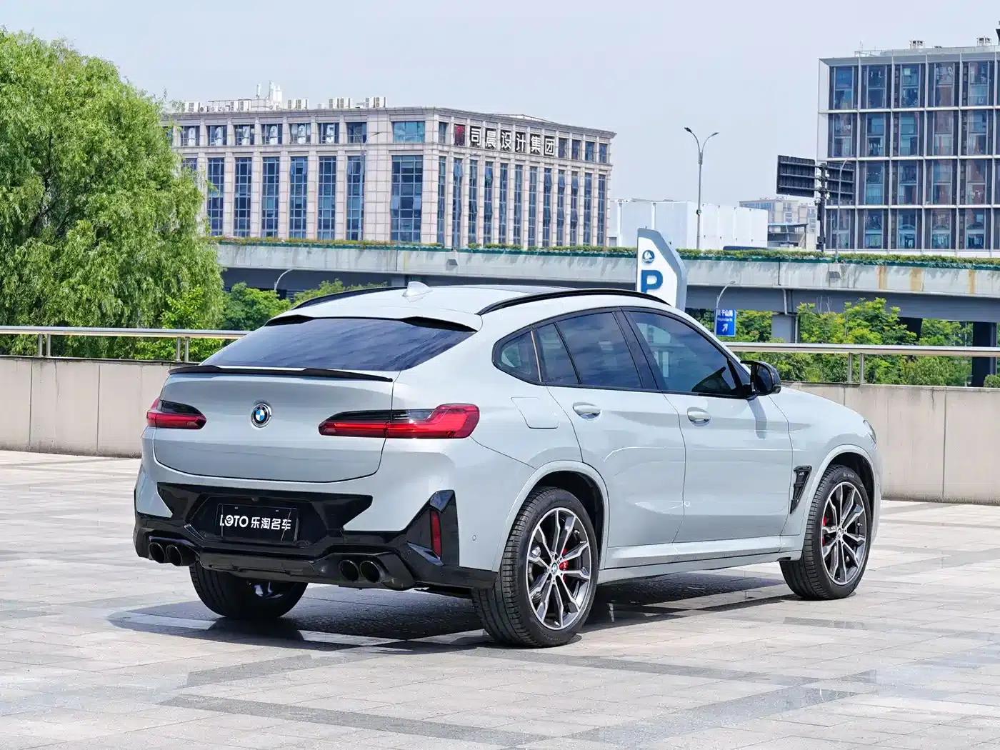 2022 BMW X4 xDrive 30i M Sport Package — миниатюра 4