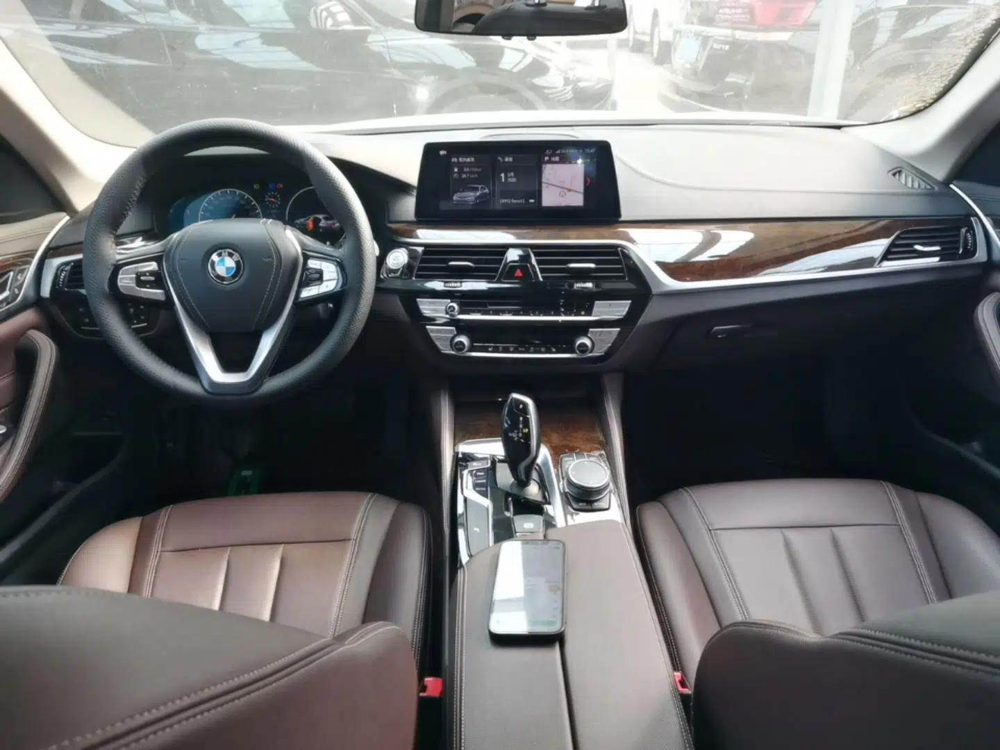 BMW 5 Series 2019 525Li Luxury Package — миниатюра 17