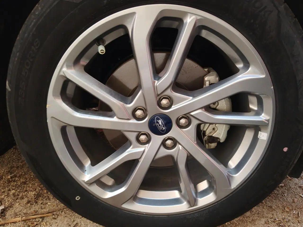 Ford Mondeo 2023 EcoBoost 245 Luxury Model — миниатюра 8