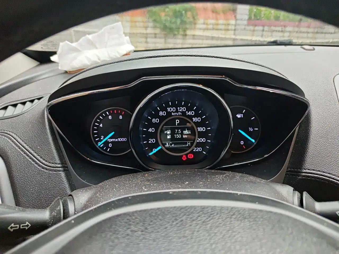 Ford Escort 2019 Revised Version 1.5L Automatic Enjoyment Type China VI Standard — миниатюра 11