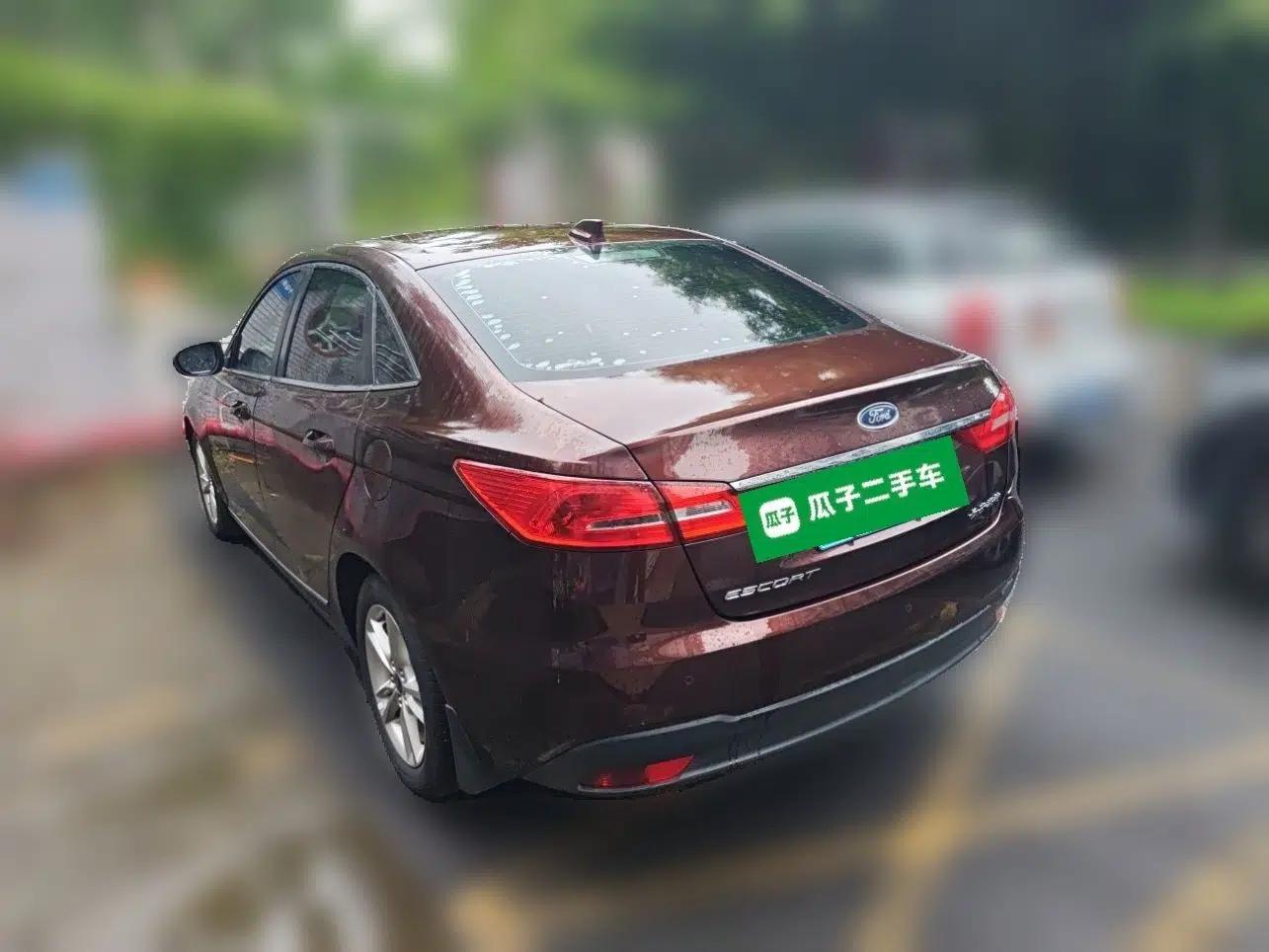 Ford Escort 2019 Revised Version 1.5L Automatic Enjoyment Type China VI Standard — миниатюра 4