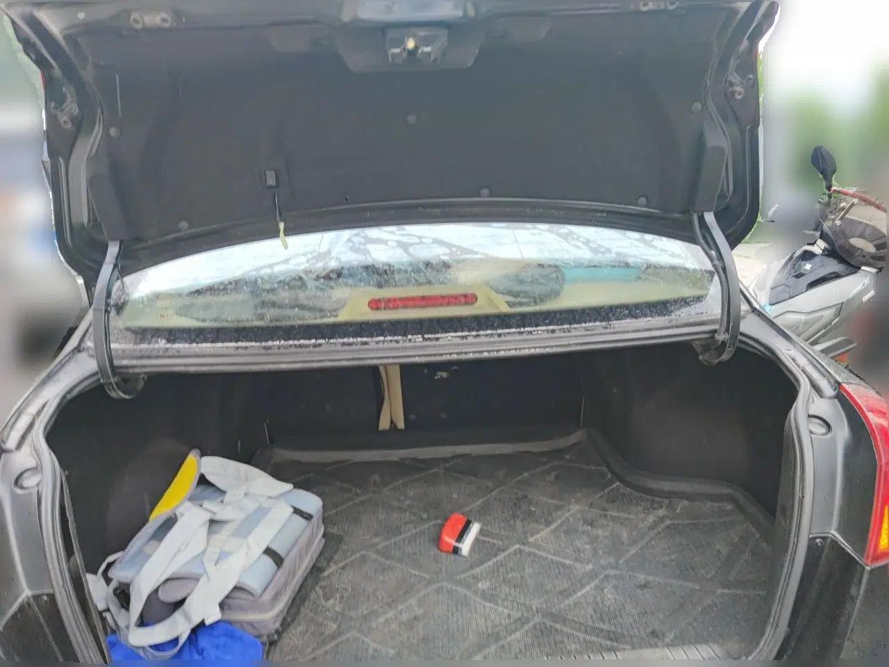 Buick Excelle 2011 1.6 LX-MT — миниатюра 19