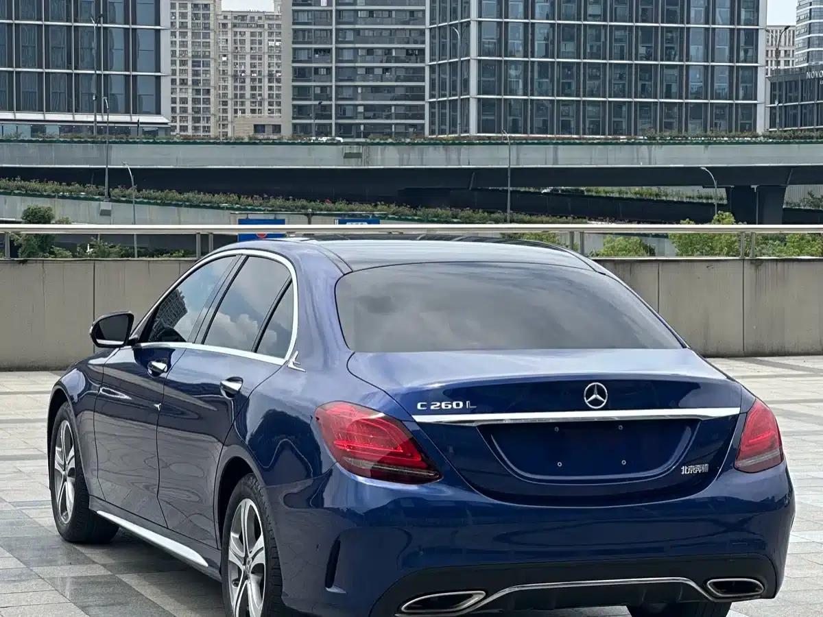 2020 Mercedes-Benz C-Class C 260 L Sport Edition — миниатюра 3