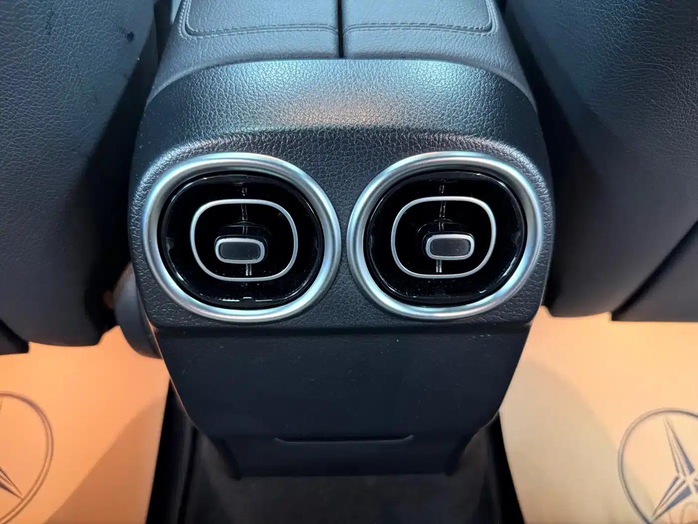 2024 Mercedes-Benz C-Class C 200 L Sport Edition — миниатюра 19