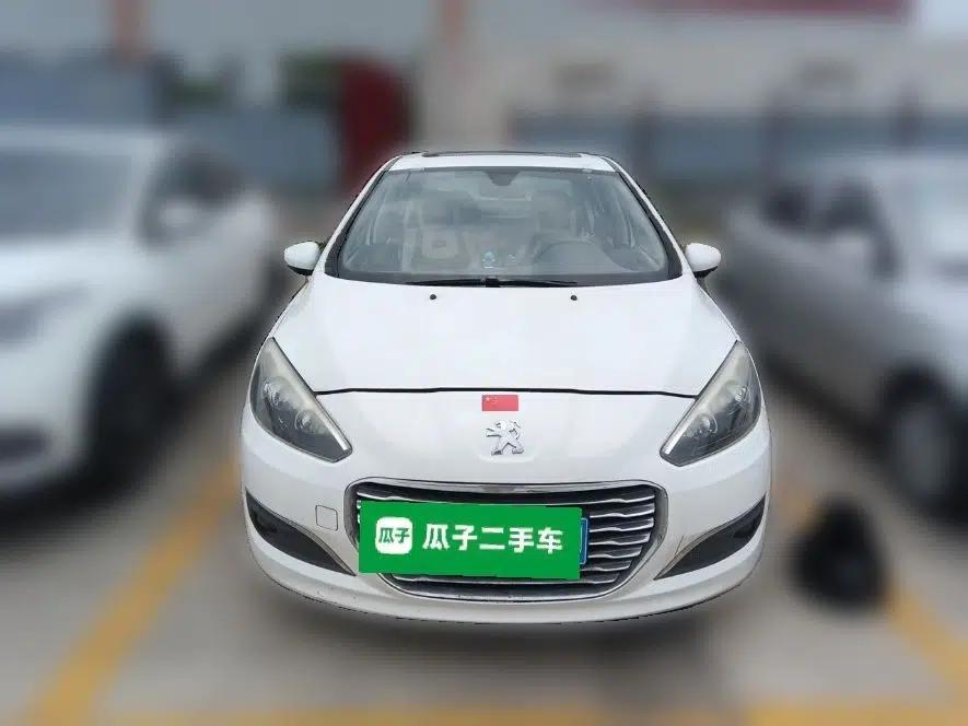 Peugeot 308 2013 1.6L Automatic Fashion Model — миниатюра 2