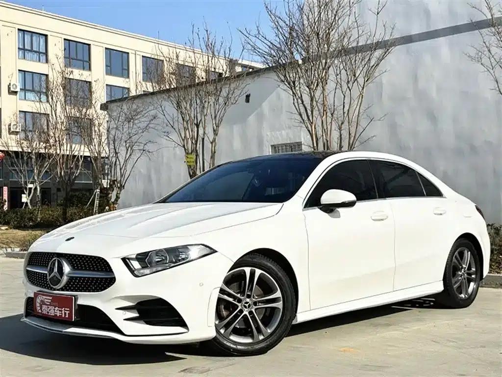 Mercedes-Benz A-Class 2020 Facelift A 180 L Sport Sedan — миниатюра 1
