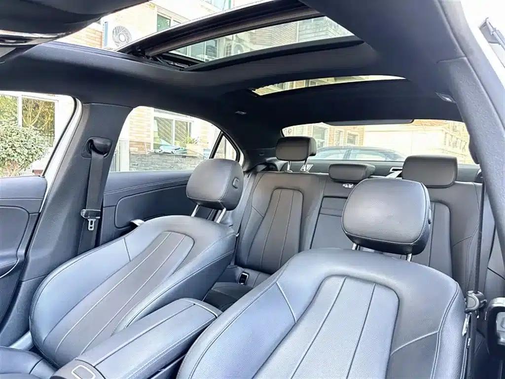 Mercedes-Benz A-Class 2020 Facelift A 180 L Sport Sedan — миниатюра 16