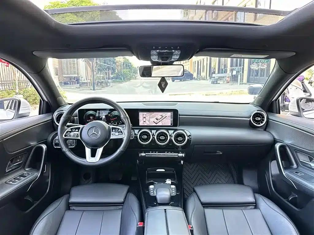 Mercedes-Benz A-Class 2020 Facelift A 180 L Sport Sedan — миниатюра 17