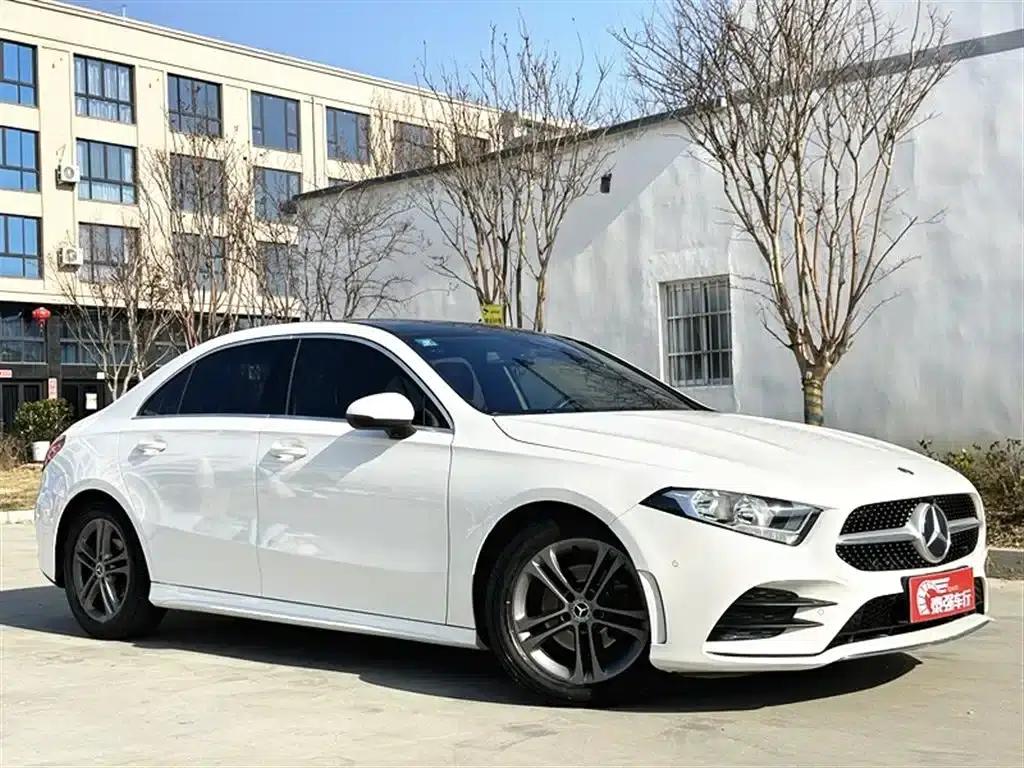 Mercedes-Benz A-Class 2020 Facelift A 180 L Sport Sedan — миниатюра 3