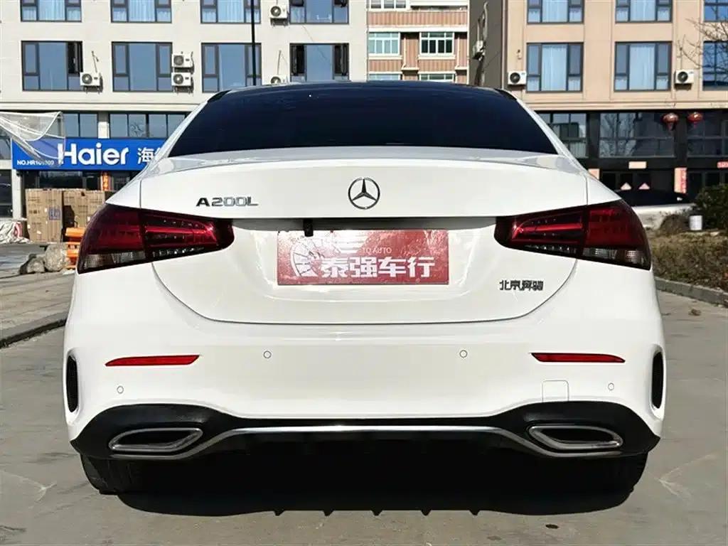 Mercedes-Benz A-Class 2020 Facelift A 180 L Sport Sedan — миниатюра 5