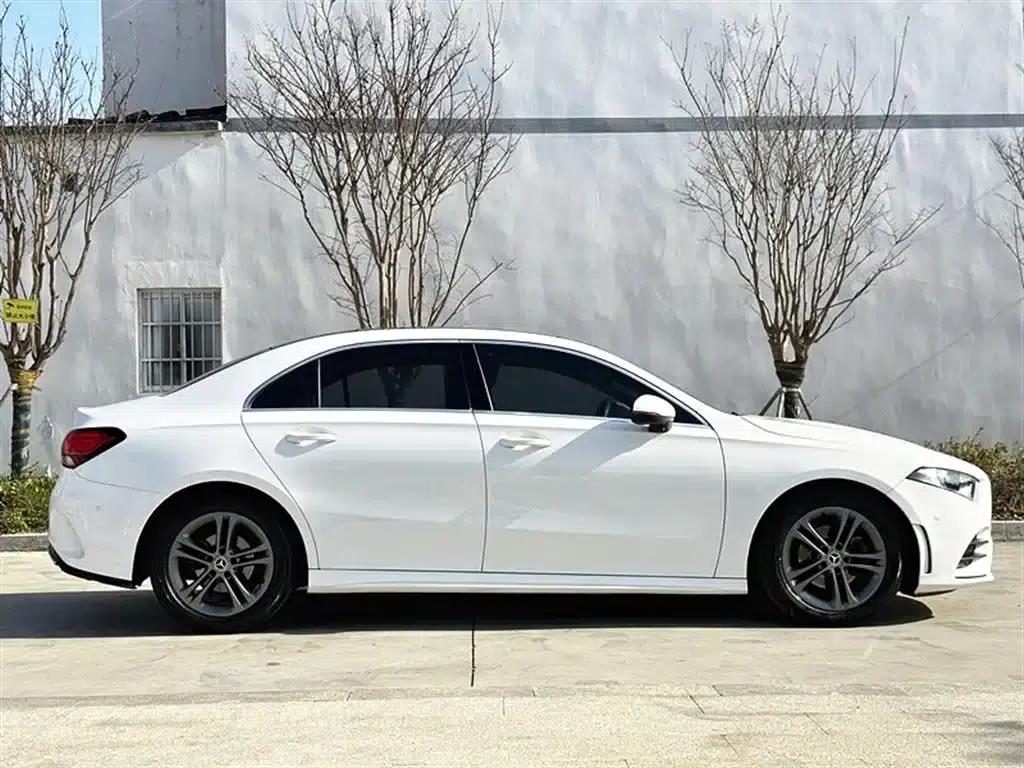 Mercedes-Benz A-Class 2020 Facelift A 180 L Sport Sedan — миниатюра 7