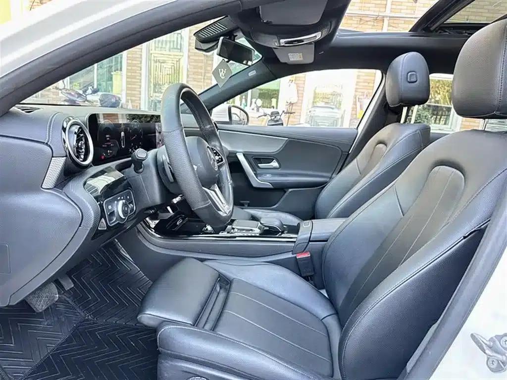 Mercedes-Benz A-Class 2020 Facelift A 180 L Sport Sedan — миниатюра 8